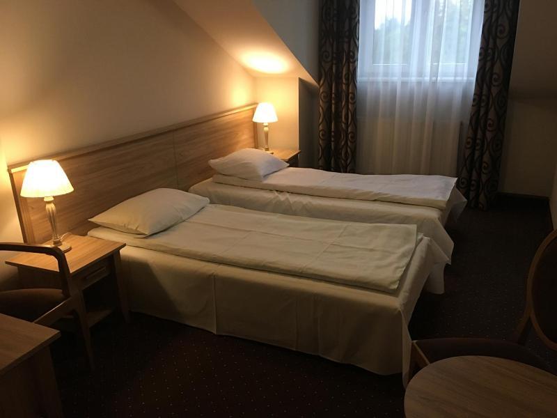Hotel&Restauracja Zlote Runo Góra Kalwaria Esterno foto